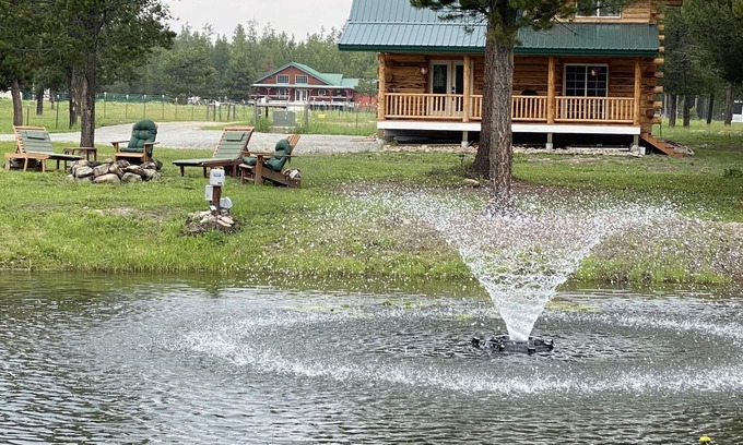 Marion Cabin | Authentic Montana wilderness log cabin (pet friendly)