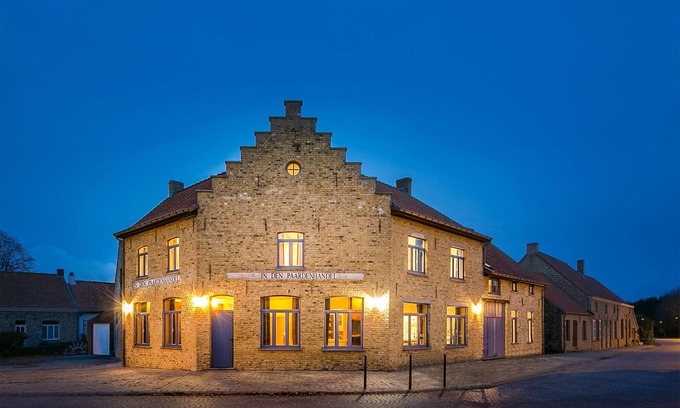 Lampernisse House | Authentic spacious holiday home - idyllic location - surrounded by