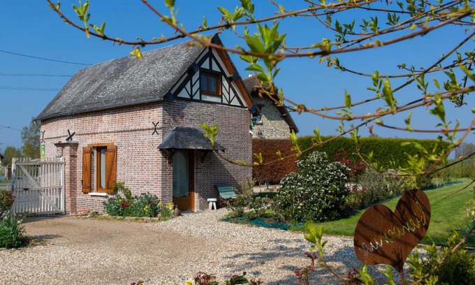 Irreville House | Aux 3 nids fleuris