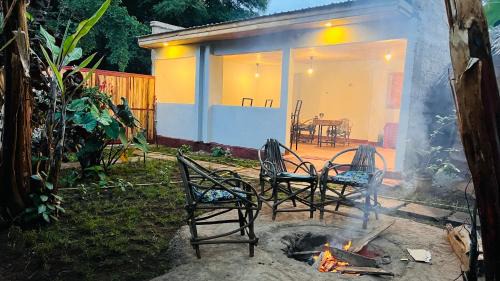 Mto wa Mbu House | Ava garden backpackers