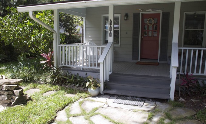 Atlantic Beach Cottage | Available Now! Classic Florida Beach Cottage in Atlantic Beach