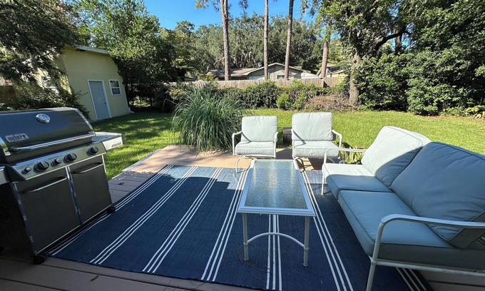 Savannah House | Available Oct 1-Early Street Executive Rental- hospitals,HAAF,10 min to downtown