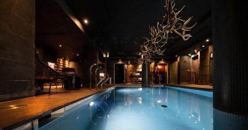 Val-d'Isere Hotel | Avenue Lodge Hotel & Spa