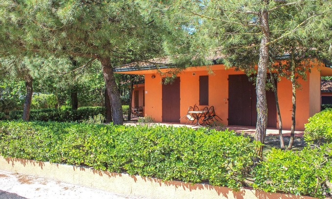 Lido degli Estensi House | Awesome home in Lido di Spina FE