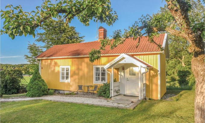 Asensbruk House | Awesome Home In Åsensbruk With Kitchen