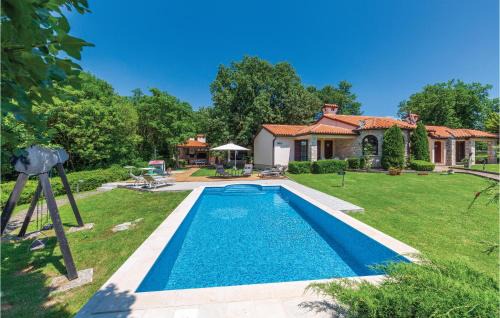 Belavici House | Awesome Home In Belavici With Sauna