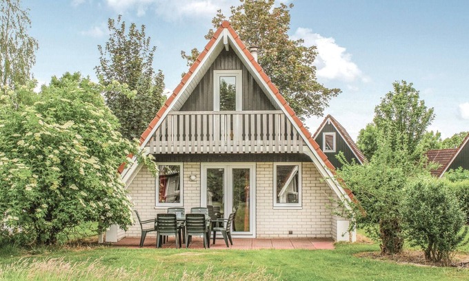 Gramsbergen House | Awesome home in Gramsbergen with WiFi