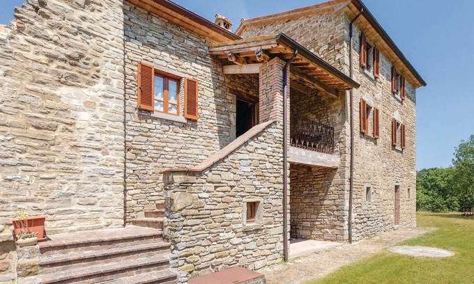 Pietralunga House | Awesome home in Pietralunga PG