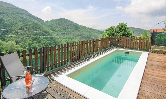 Montefegatesi House | Awesome home in Montefegatesi with WiFi
