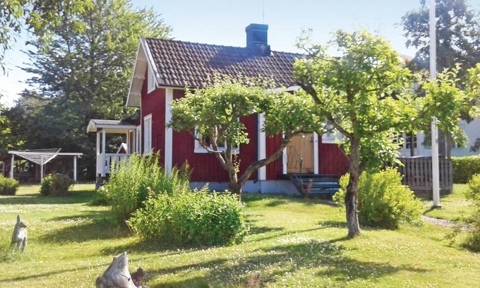Sjotorp House | Awesome home in Sjötorp with WiFi