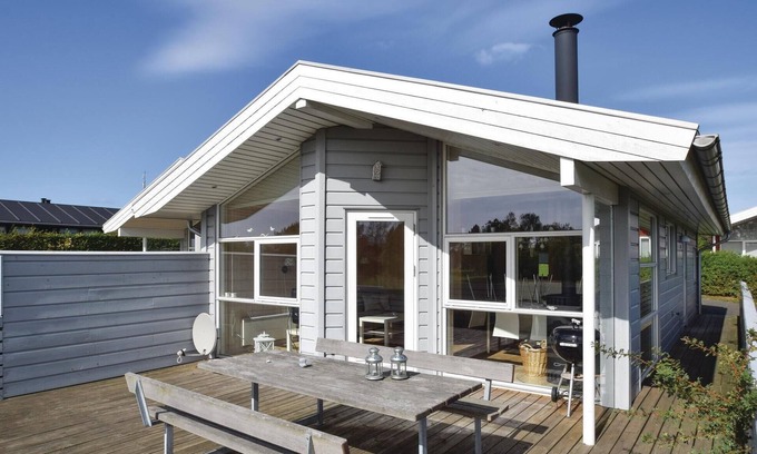 Dageløkke House | Awesome home in Tranekær with lake view