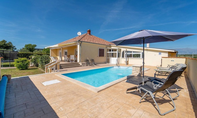 Visocane House | Awesome home in Visocane with Wi-Fi