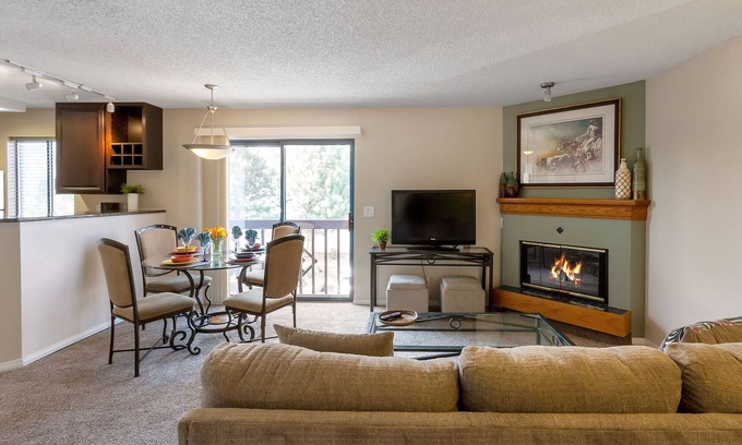Denver Condo | Awesome Location! 1x1 in DTC