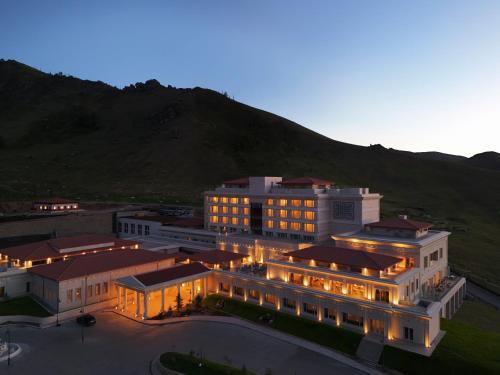 Ulaanbaatar Hotel | Ayan Zalaat