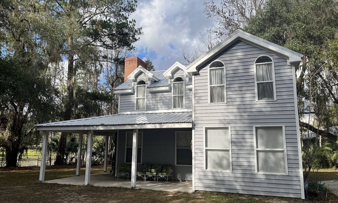 McIntosh House | Azalea Farmhouse