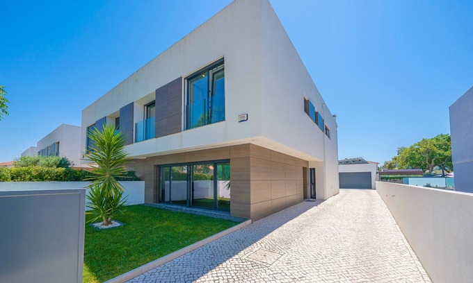 Vila Nogueira de Azeitao Ski Chalet | Azeitao At Home