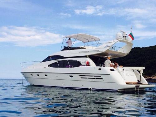 Nessebar Old Town Boat Rental | Azimut