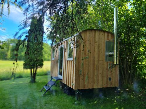 Askeby House | B&B Bauernhofferien auf Møn, Schäferwagen " DARK SKY"