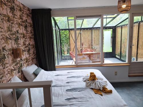 Hillegersberg-Schiebroek Apartment | B&B Berglust Rotterdam met serre en gratis parkeren
