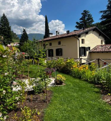 Rovereto Bed & Breakfast | B&B Ca'rina
