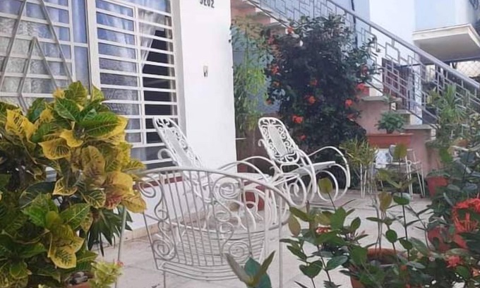 Municipality of Playa Bed & Breakfast | B&B carmen rent miramar. Habana