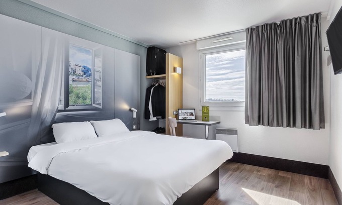 Meyzieu Hotel | B&B HOTEL Lyon Grand Stade Meyzieu