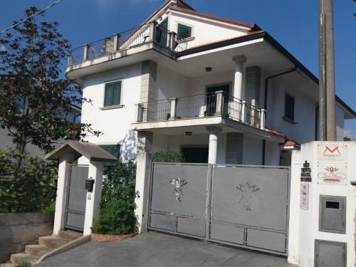Oliveto Citra Bed & Breakfast | B&B TENUTA BIANCA