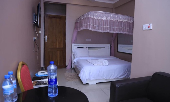 Ukonga Bed & Breakfast | B10 Airport Lodge