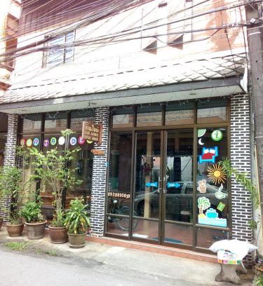 Bang Phra House | Baan Jaidee Guesthouse