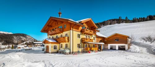 Forstau Apartment | Baby- und Kinderbauernhof Montaning