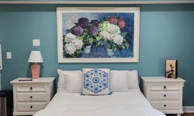 West Cape May Apartment | Bacchus Cottage at WIllow Creek Winery