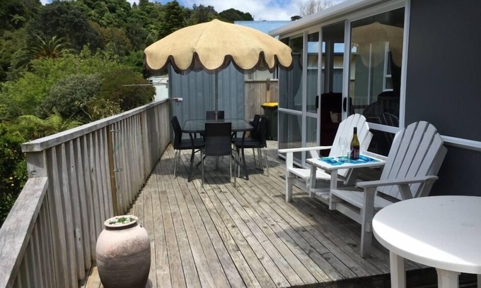 Rewa Cottage | Bach11 at beautiful Onaero Bay, so close to New Plymouth .