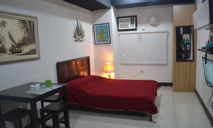 North Reclamation Area Condo | Backpackers Budget Room Near SM City Cebu with Harbor View