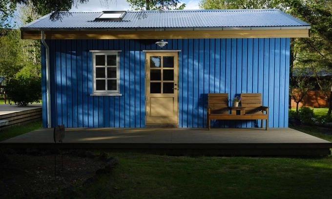 Hveragerdi House | Backyard Village - Blue House