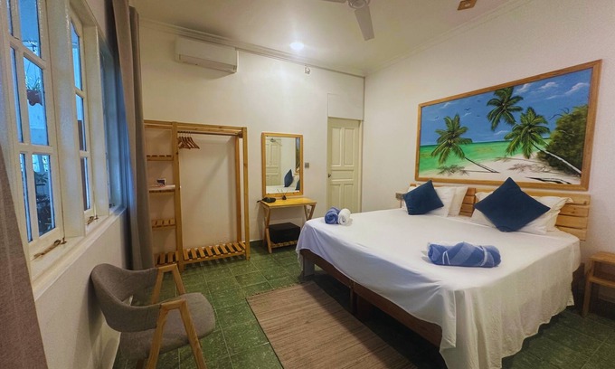 Himmafushi House | Bahaaru Villa Surf and Stay