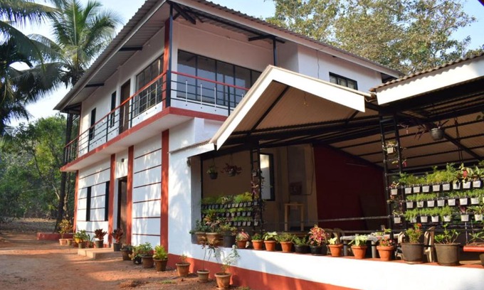 Dapoli Bed & Breakfast | Bahar Deluxe
