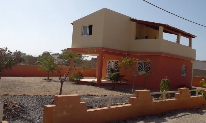 Maio House | Bahari Bungalow Eco Lodge for 2 to 5 people swimming pool near beach Morro