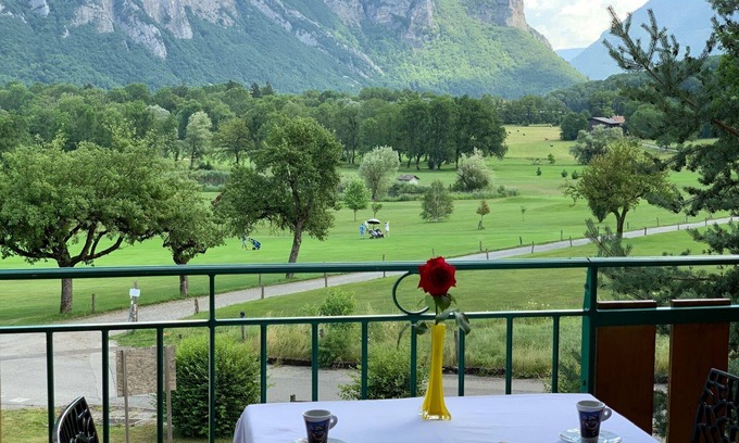 Giez Apartment | BALCONY GOLF with pool 5 minutes from Lake Annecy mountains of Haute Savoie