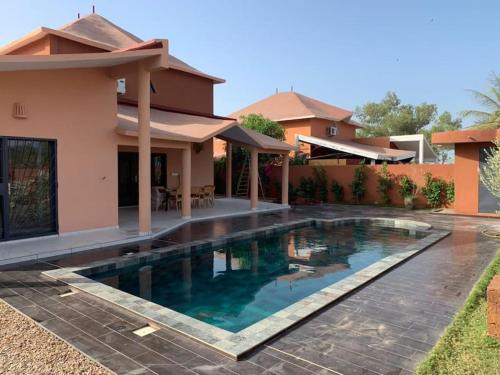Nianing Villa | Bali au Sénégal, wifi, piscine, parking, plage