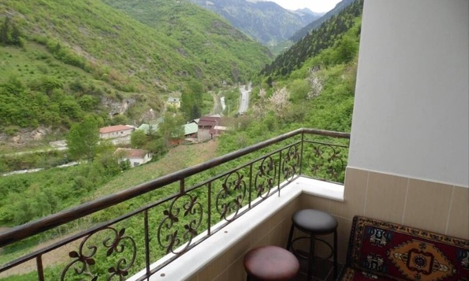 Macka Apartment | Balkon Pansiyon
