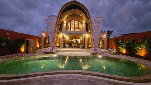Dewi Sri Villa | Bamboo Estate Legian