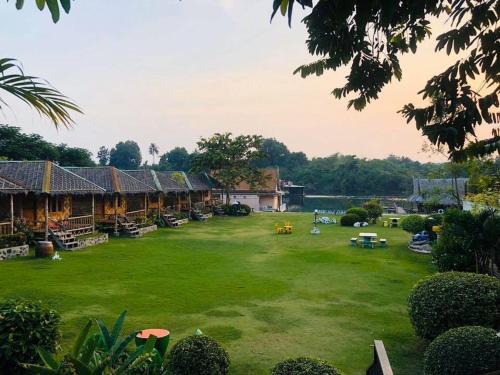 Ban Tai Resort | Bamboo House Resort