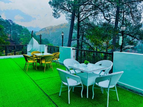 Pathalgaon Hotel | Bangra Farm House