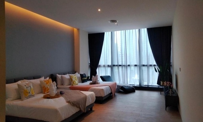 Taman Bukit Pantai Apartment | Bangsar Trade Center Studio 4pax I HomeBrickz