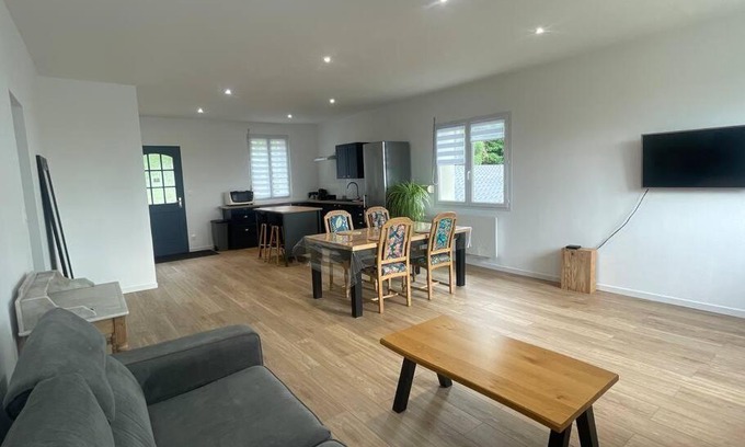 Dury Apartment | Banting Room