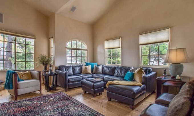 Northwest Carmel Condo | Banyan - Carmel Downtown Condo - Perfect Downtown Location, Walk Everywhere