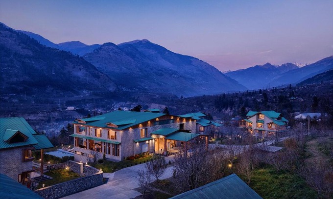Manali Hotel | Baragarh Resort & Spa, Manali- IHCL SeleQtions