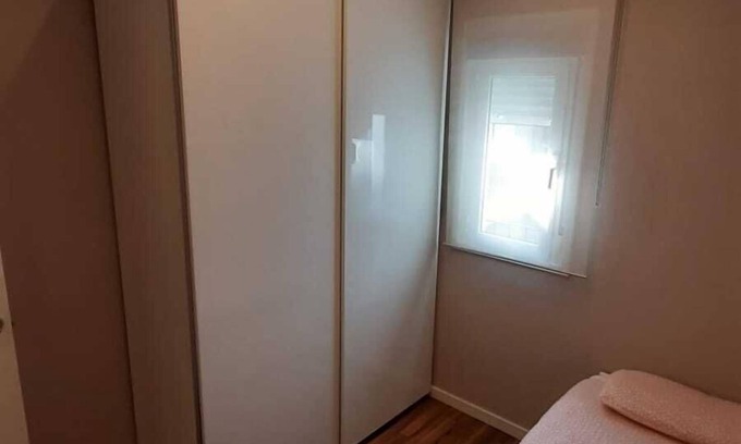 Collblanc y La Torrassa Condo | Barcelona Marta´s Flat 2 - FC Barcelona (HUTB-017186)