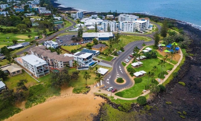 Bargara Apartment | Bargara Beach Bliss - Beach Side apartment with ocean views