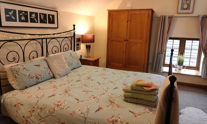 Pentir House | Barn conversion at the Old Watermill near Snowdonia & Zip World.